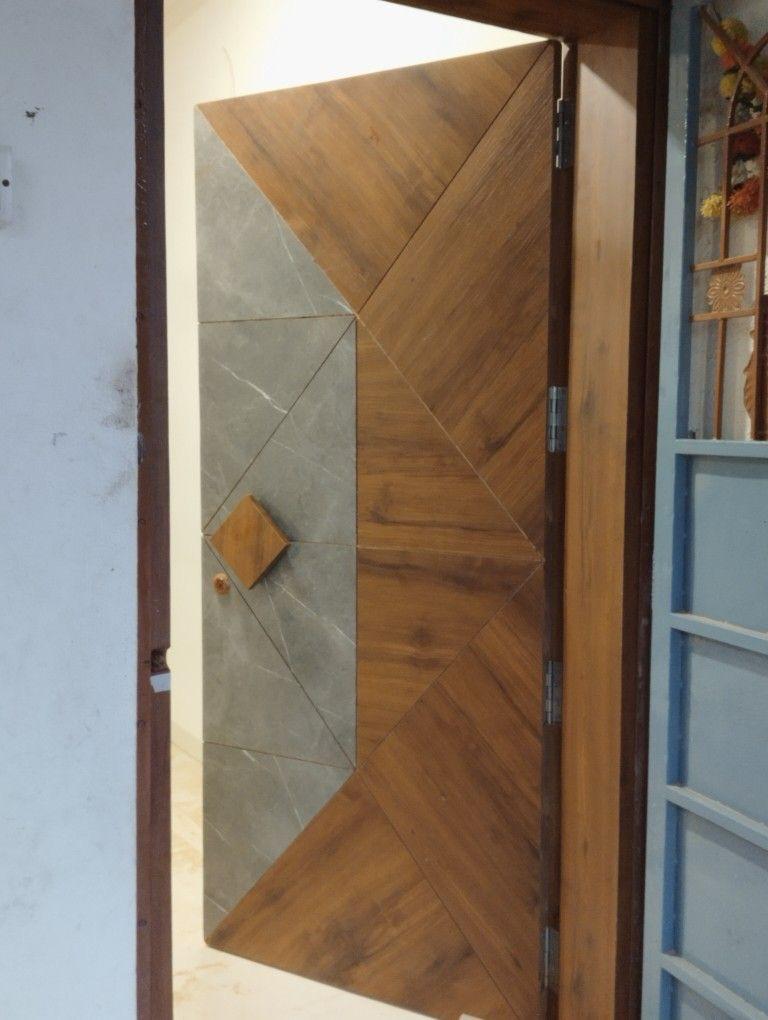 Contemporary Wooden Door with Vertical Lines and Leaf Pattern